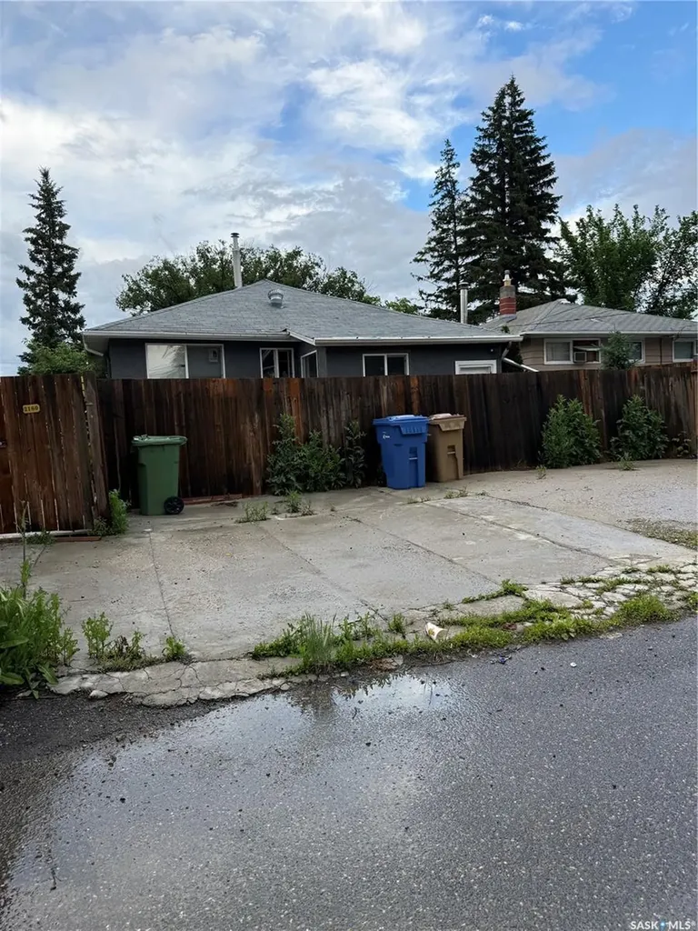 2160 Borden Street Regina SK S4N 2K8