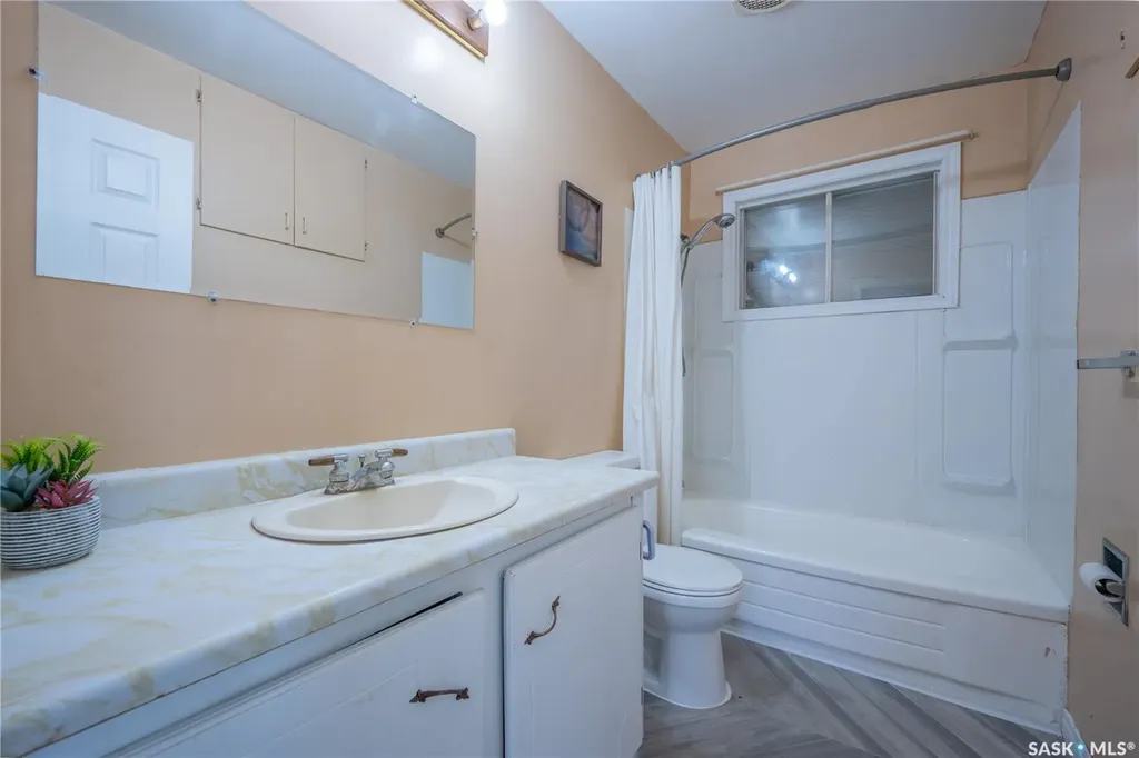 32 Clarke Avenue Yorkton SK S3N 2M3