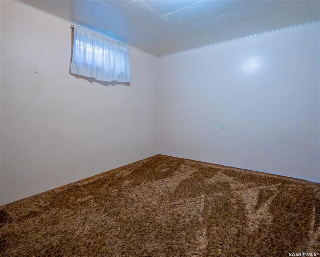 32 Clarke Avenue Yorkton SK S3N 2M3