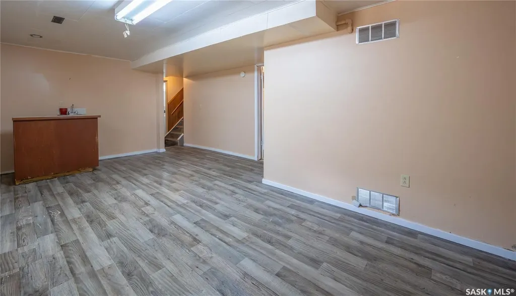 32 Clarke Avenue Yorkton SK S3N 2M3