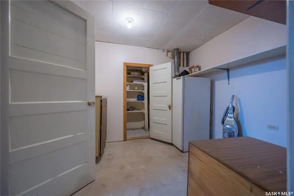 32 Clarke Avenue Yorkton SK S3N 2M3