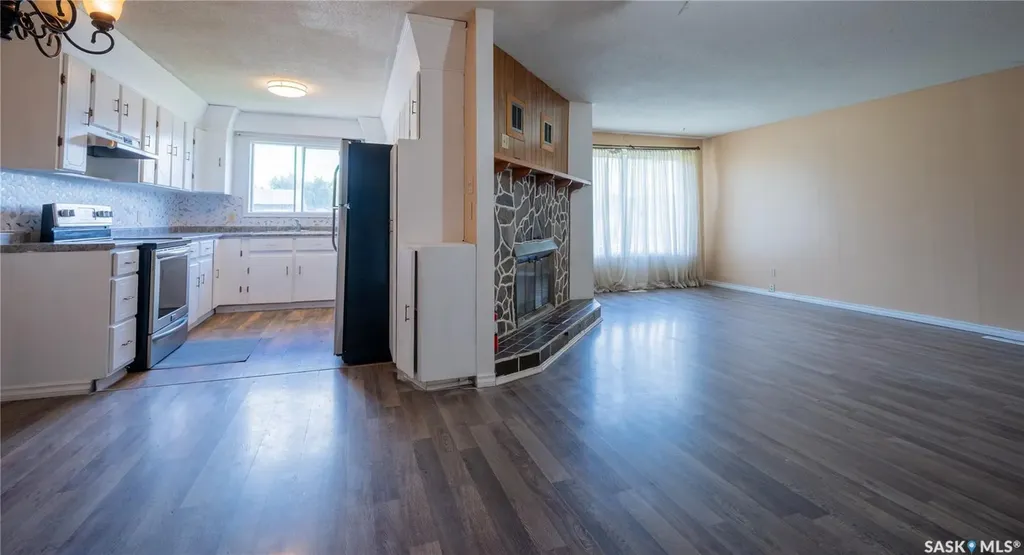 32 Clarke Avenue Yorkton SK S3N 2M3