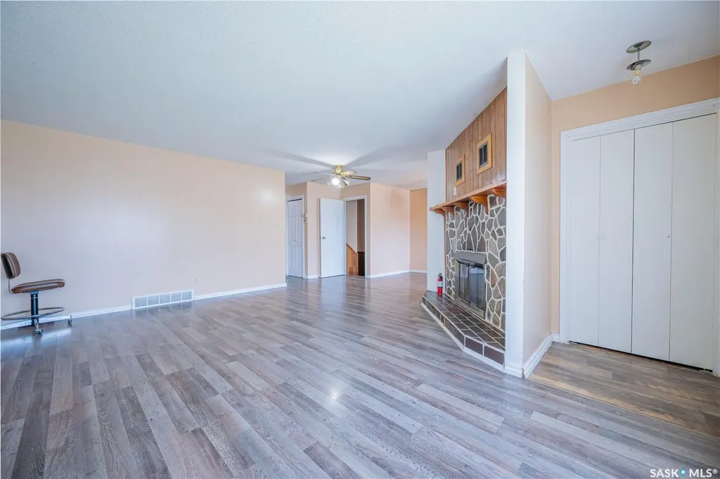 32 Clarke Avenue Yorkton SK S3N 2M3