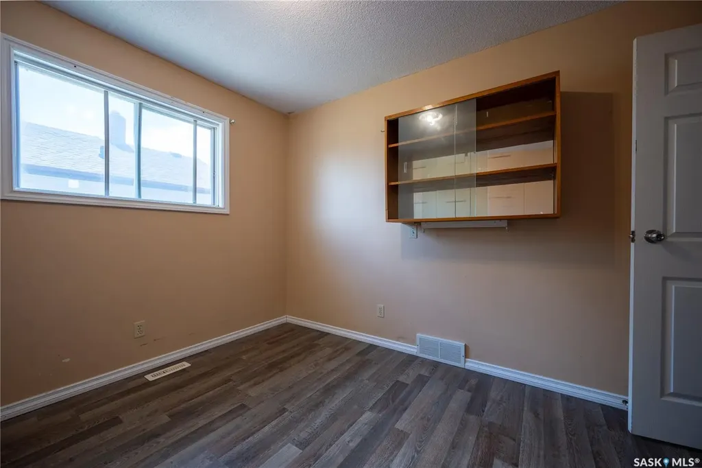 32 Clarke Avenue Yorkton SK S3N 2M3