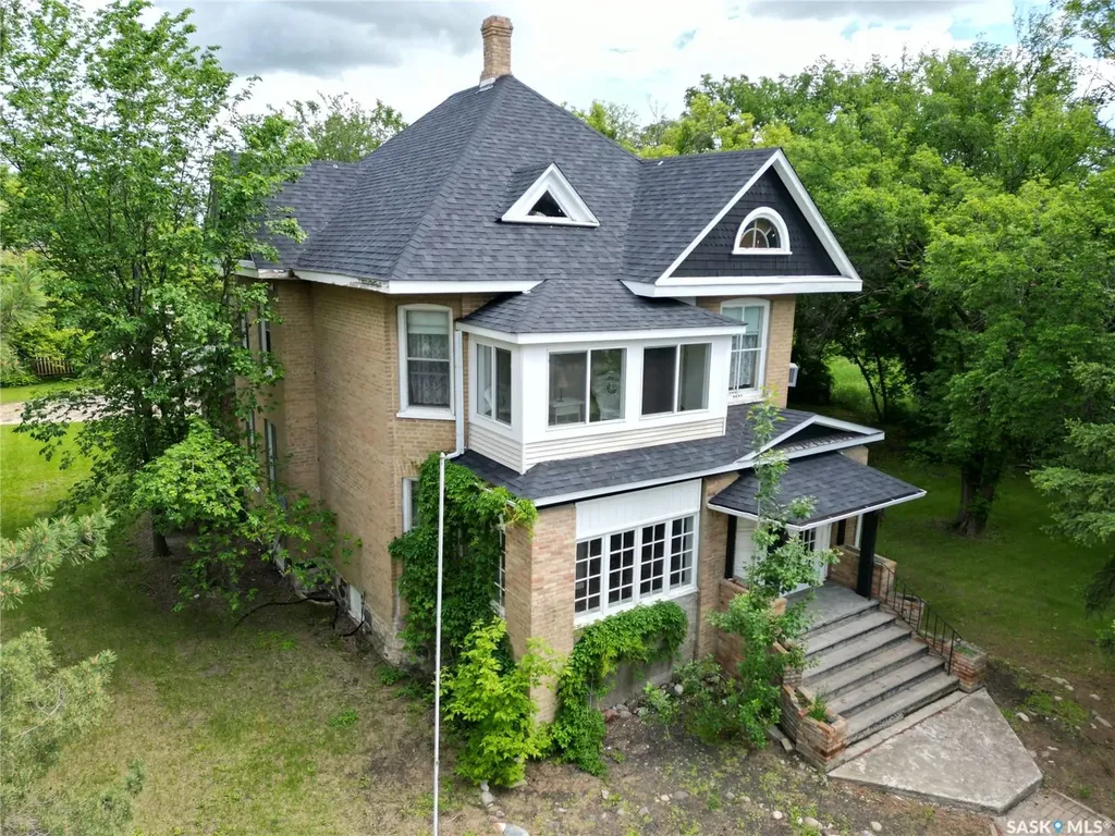 106 Front Street Wolseley SK S0G 5H0