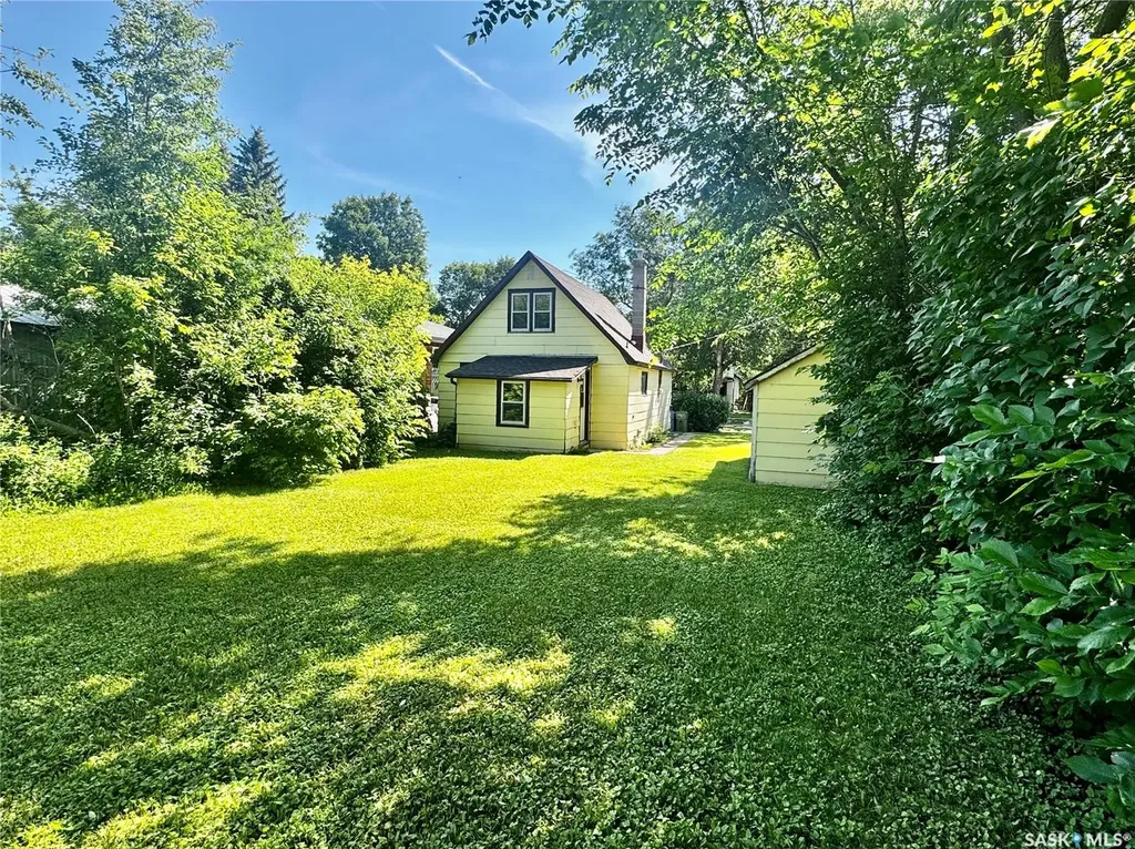 262 Third Avenue N Yorkton SK S3N 1C9