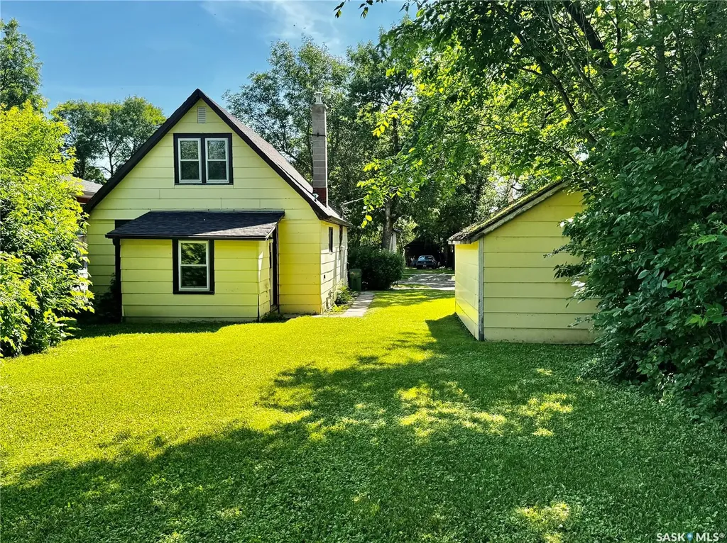 262 Third Avenue N Yorkton SK S3N 1C9
