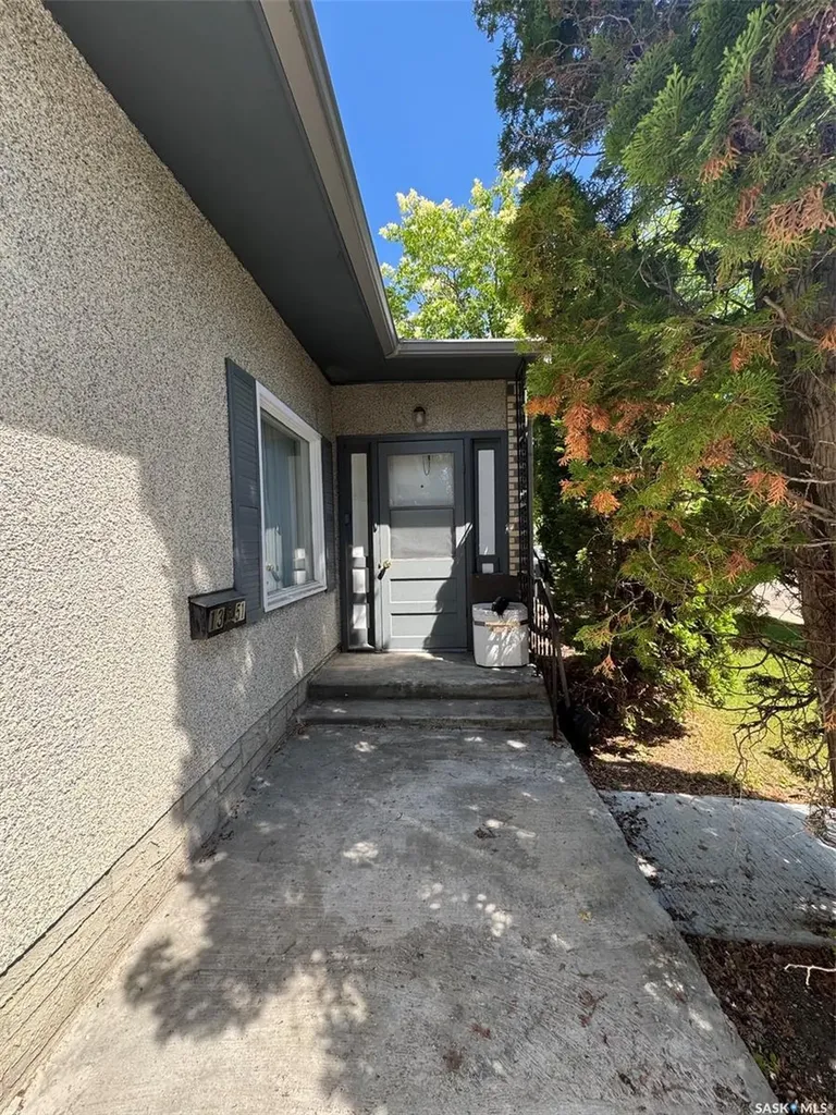 1351 108th Street North Battleford SK S9A 2B6