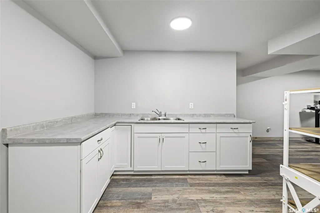 3499 Green Lavender Drive Regina SK S4V 3M6