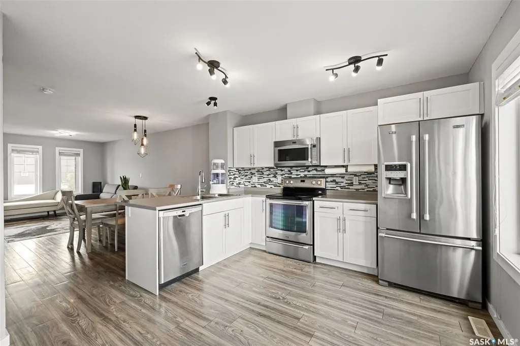 3499 Green Lavender Drive Regina SK S4V 3M6