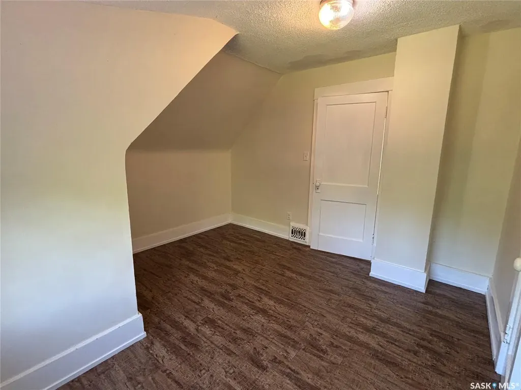 206 Second Avenue N Yorkton SK S3N 1G7