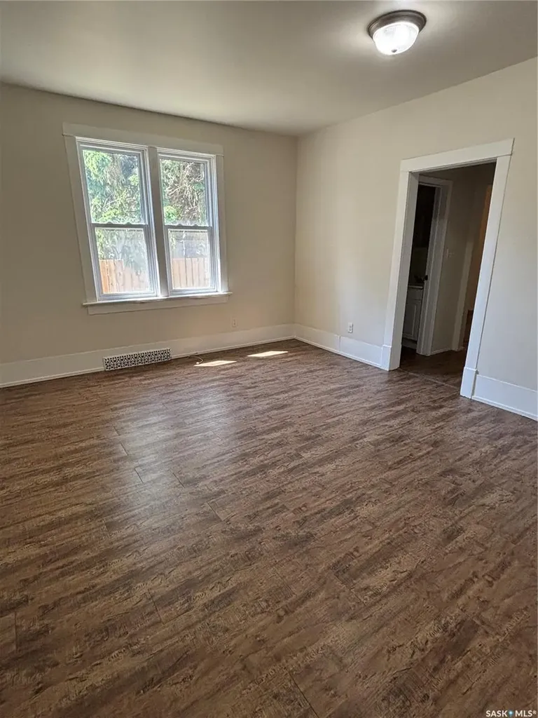 206 Second Avenue N Yorkton SK S3N 1G7
