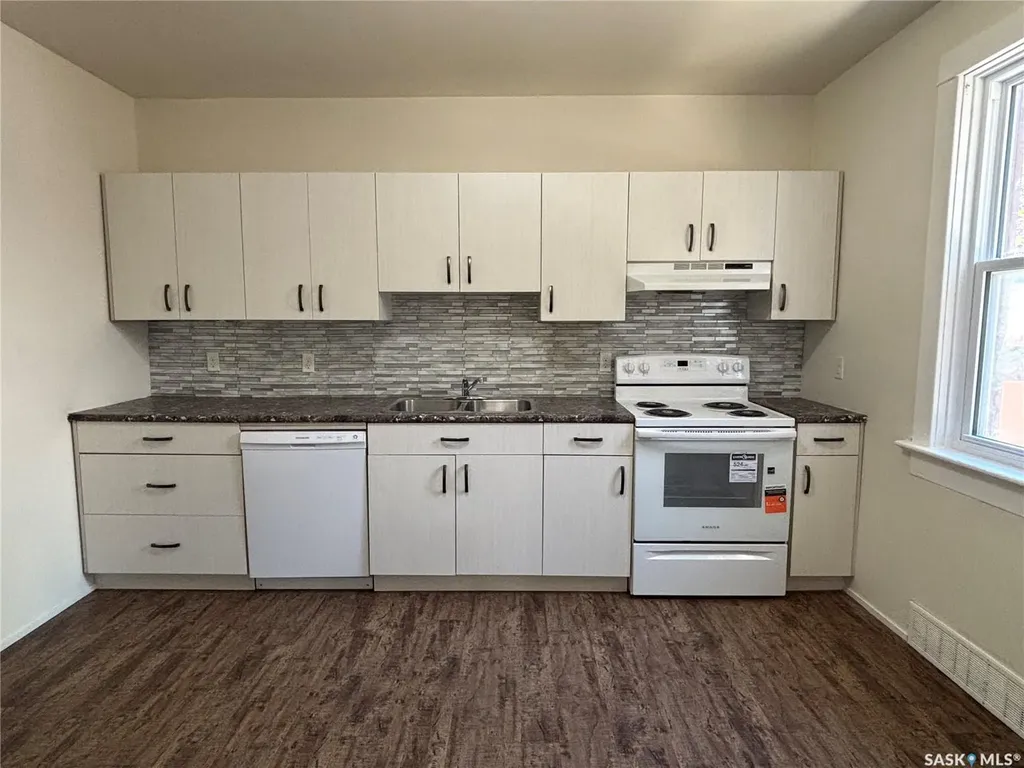 206 Second Avenue N Yorkton SK S3N 1G7