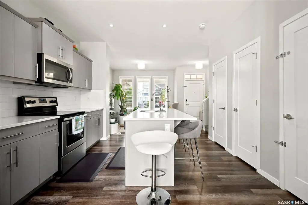 3242 Chuka Boulevard Regina SK S4V 3S6