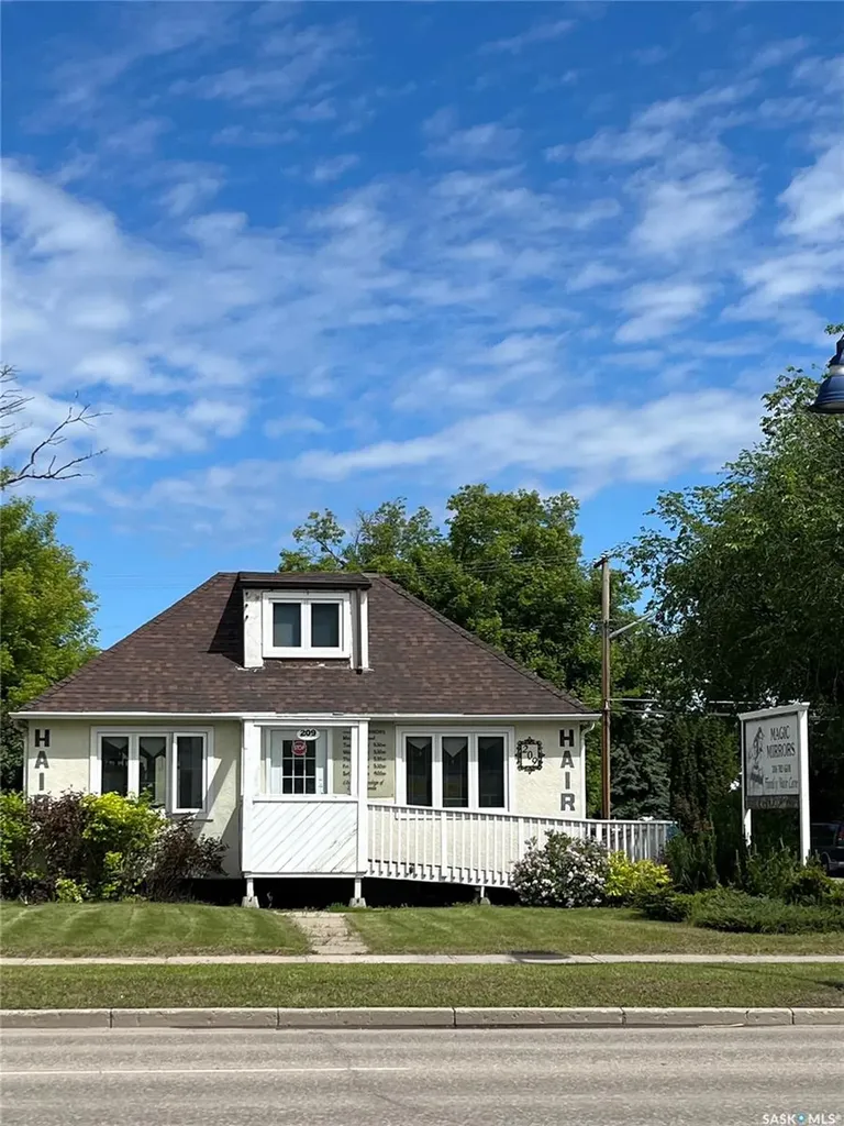 209 Broadway Street W Yorkton SK S3N 0M9