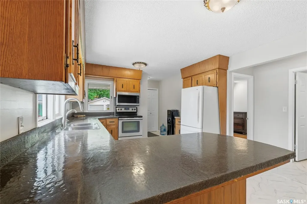 3226 Whitmore Avenue Regina SK S4S 1B9