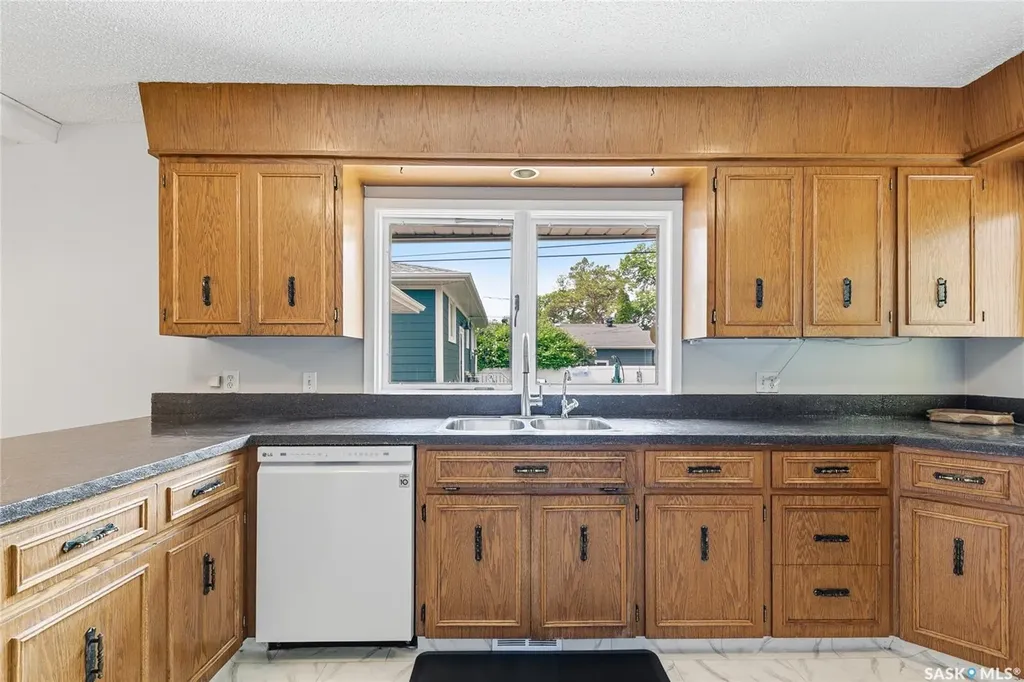 3226 Whitmore Avenue Regina SK S4S 1B9