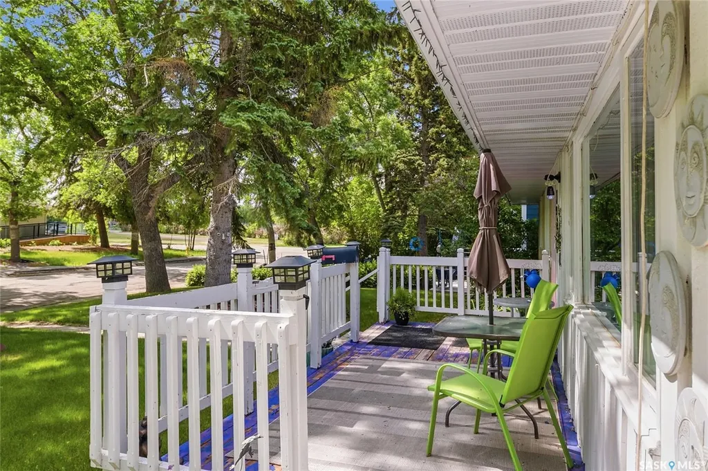 3226 Whitmore Avenue Regina SK S4S 1B9