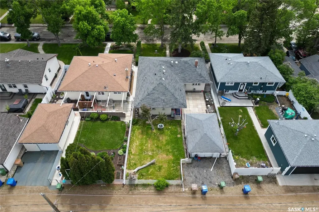 3226 Whitmore Avenue Regina SK S4S 1B9