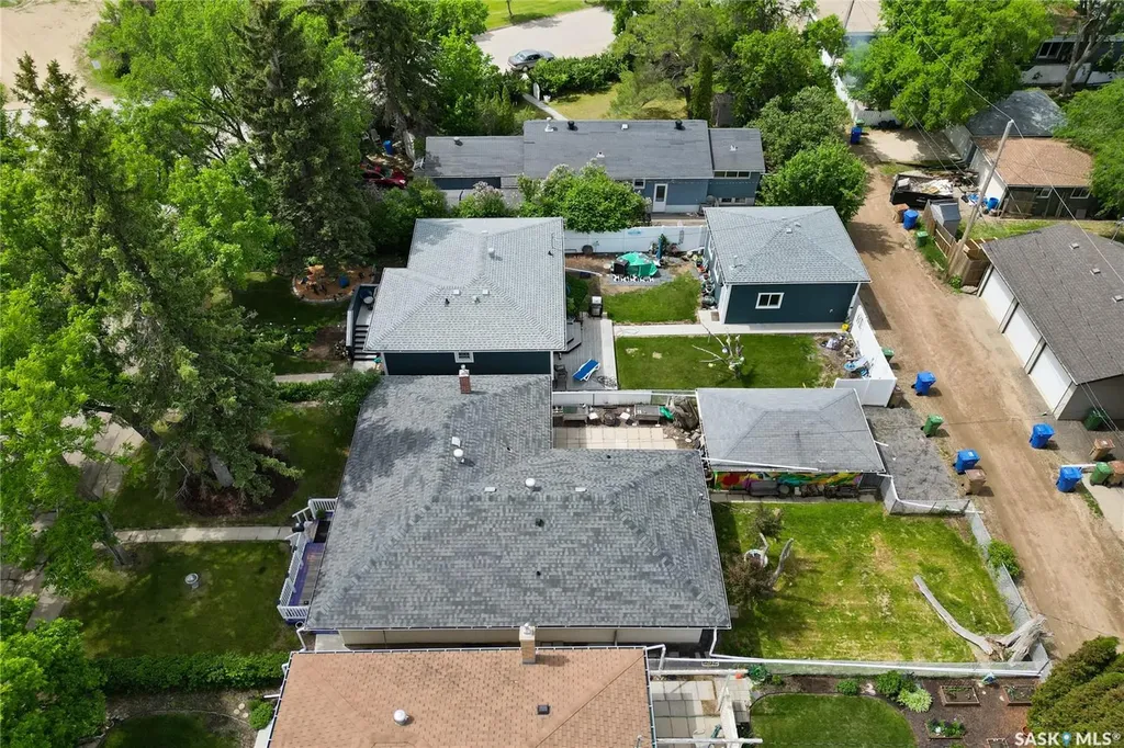 3226 Whitmore Avenue Regina SK S4S 1B9