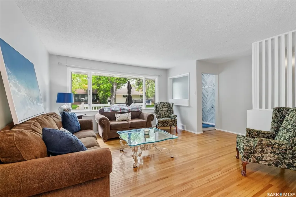 3226 Whitmore Avenue Regina SK S4S 1B9