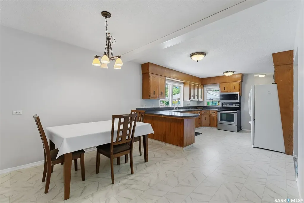 3226 Whitmore Avenue Regina SK S4S 1B9