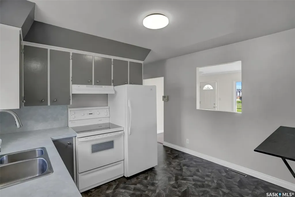 1110 Reynolds Street Regina SK S4N 3M2
