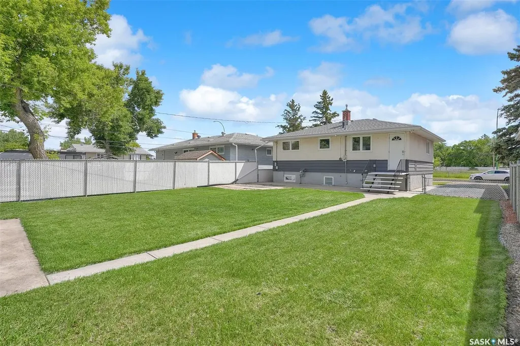 1110 Reynolds Street Regina SK S4N 3M2