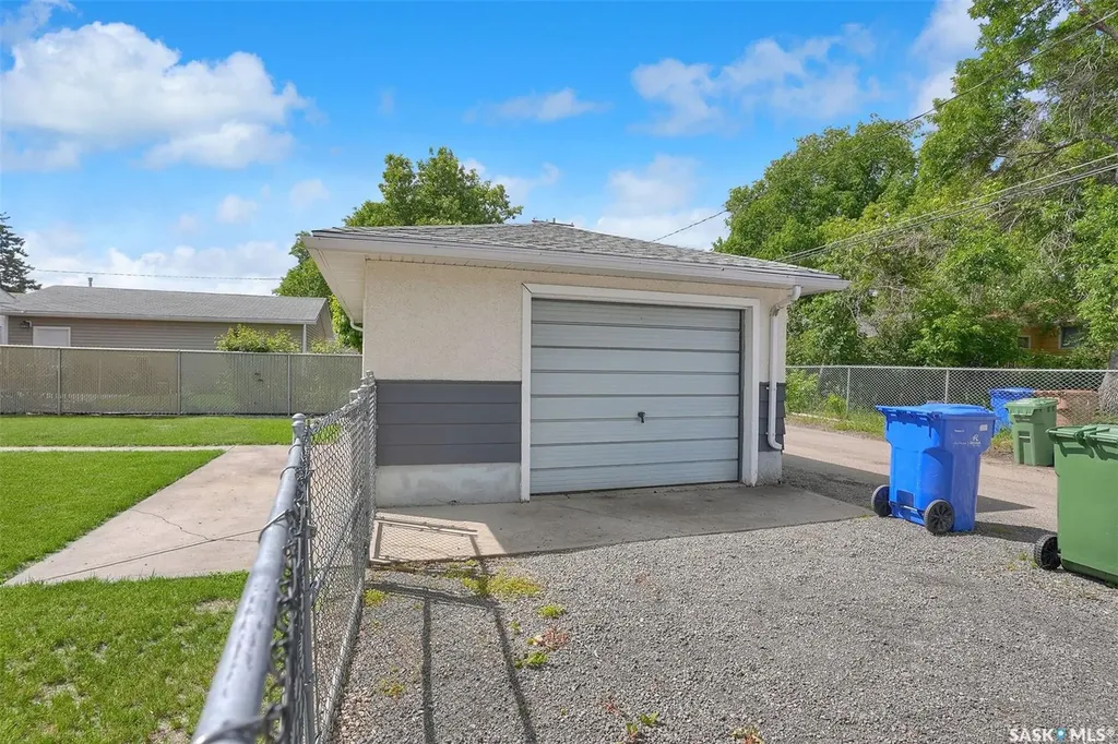 1110 Reynolds Street Regina SK S4N 3M2