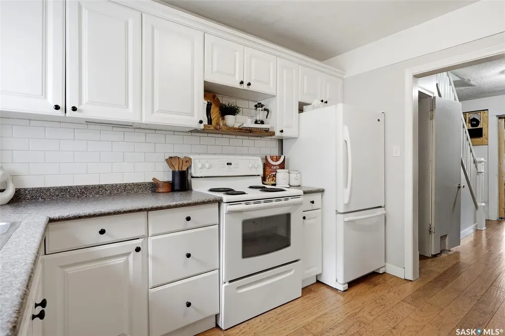 2022 Montague Street Regina SK S4T 3J7
