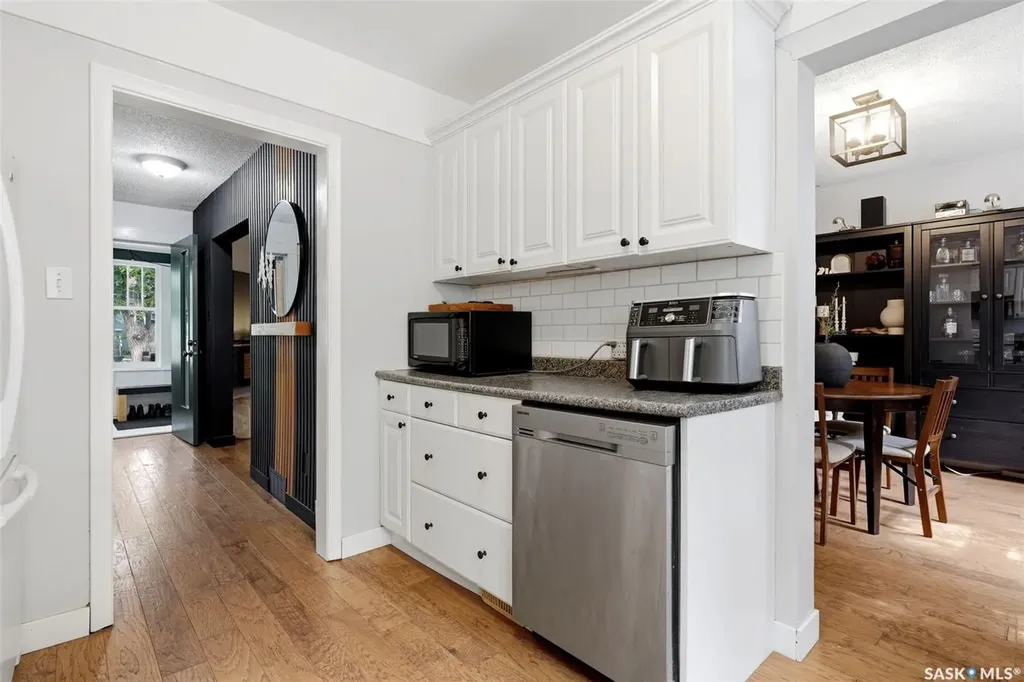 2022 Montague Street Regina SK S4T 3J7