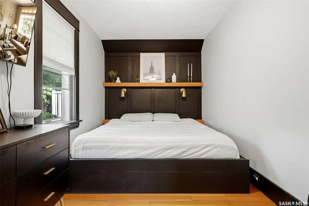 2022 Montague Street Regina SK S4T 3J7
