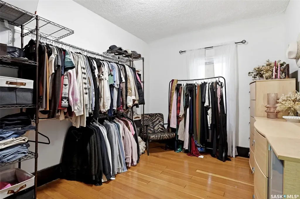 2022 Montague Street Regina SK S4T 3J7