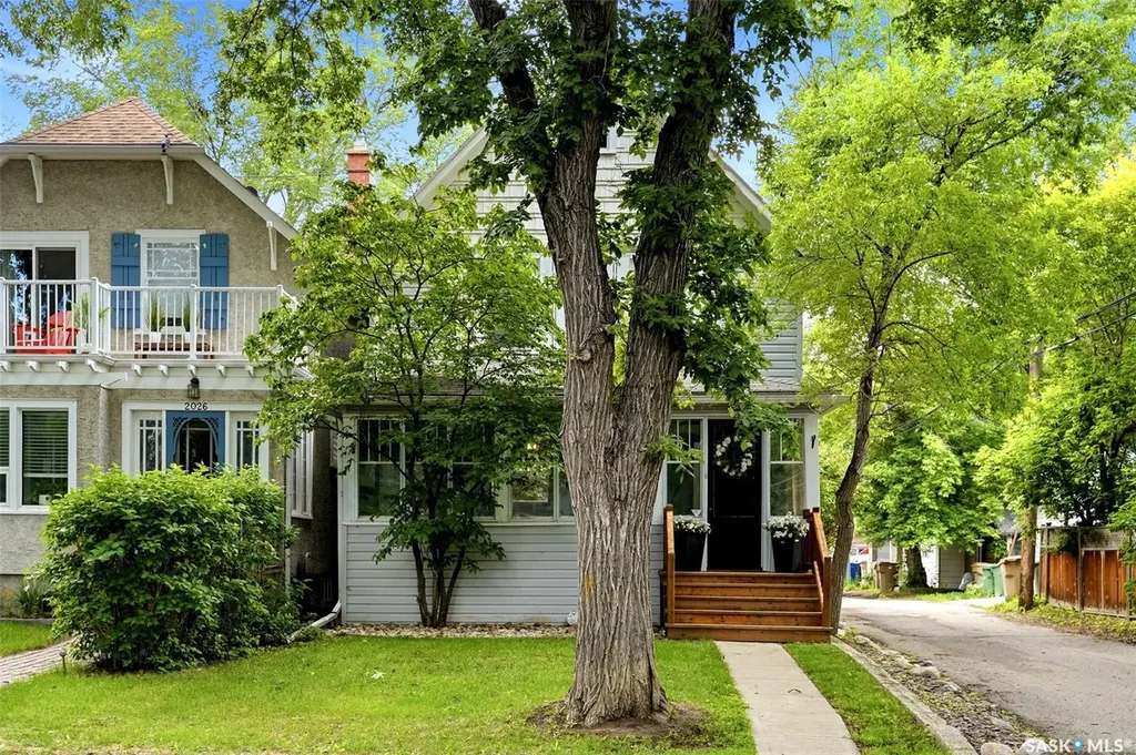 2022 Montague Street Regina SK S4T 3J7