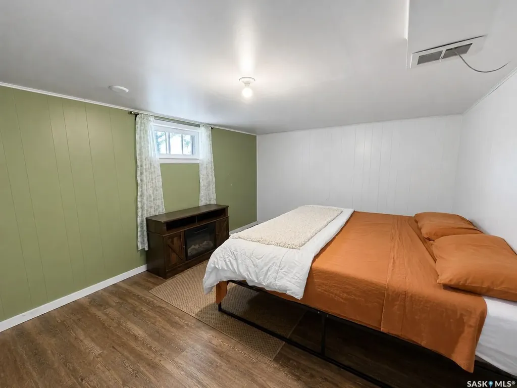 684 8th Street E Prince Albert SK S6V 0W7