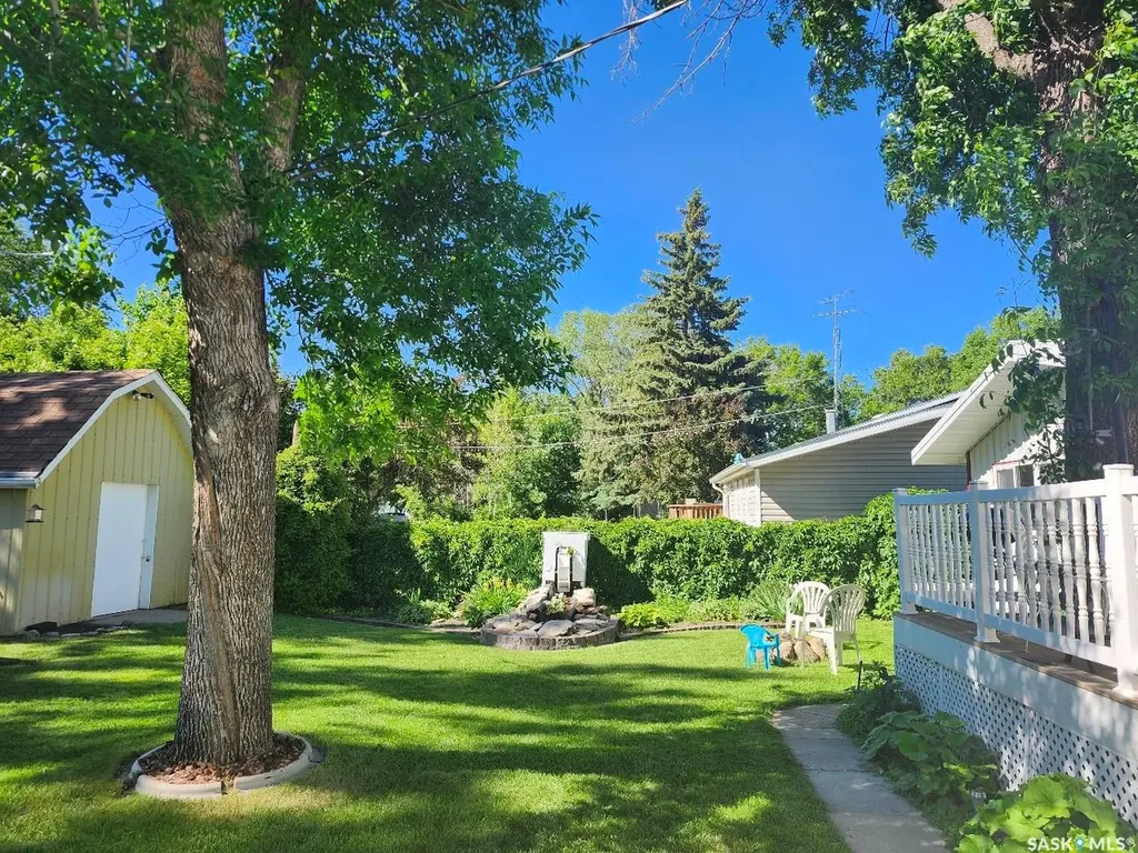 220 2nd Street W Carnduff SK S0C 0S0