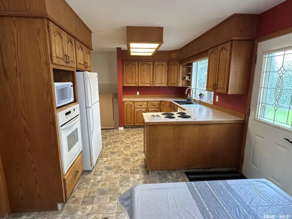 19 Sampson Place Regina SK S4R 4R5