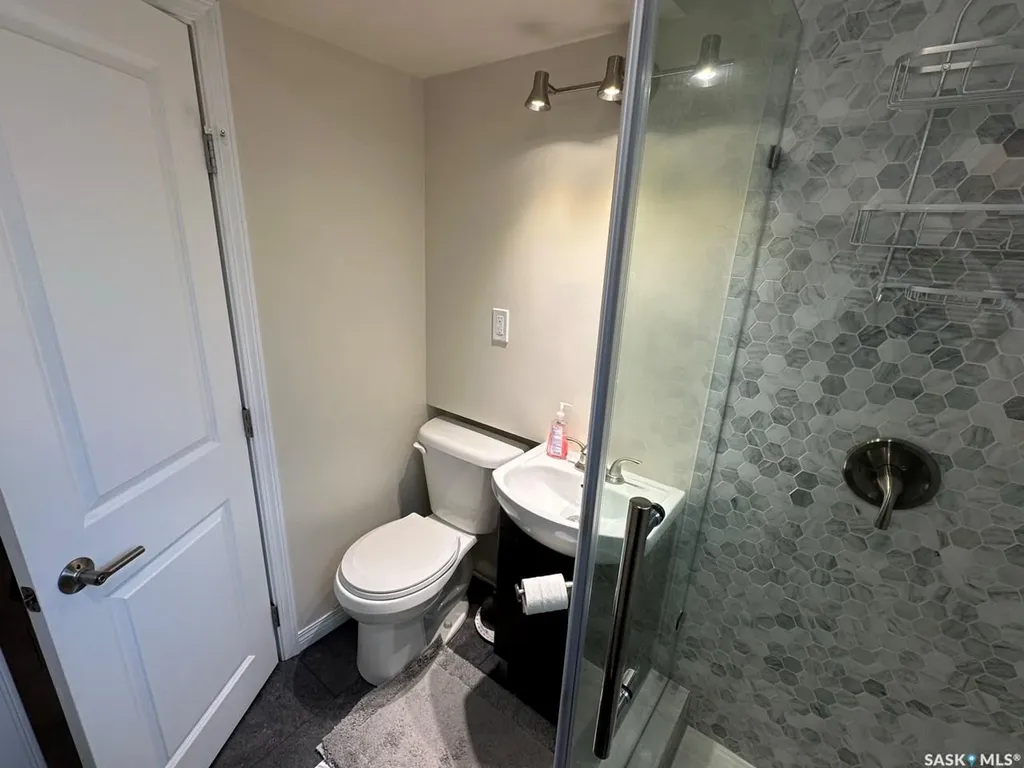19 Sampson Place Regina SK S4R 4R5