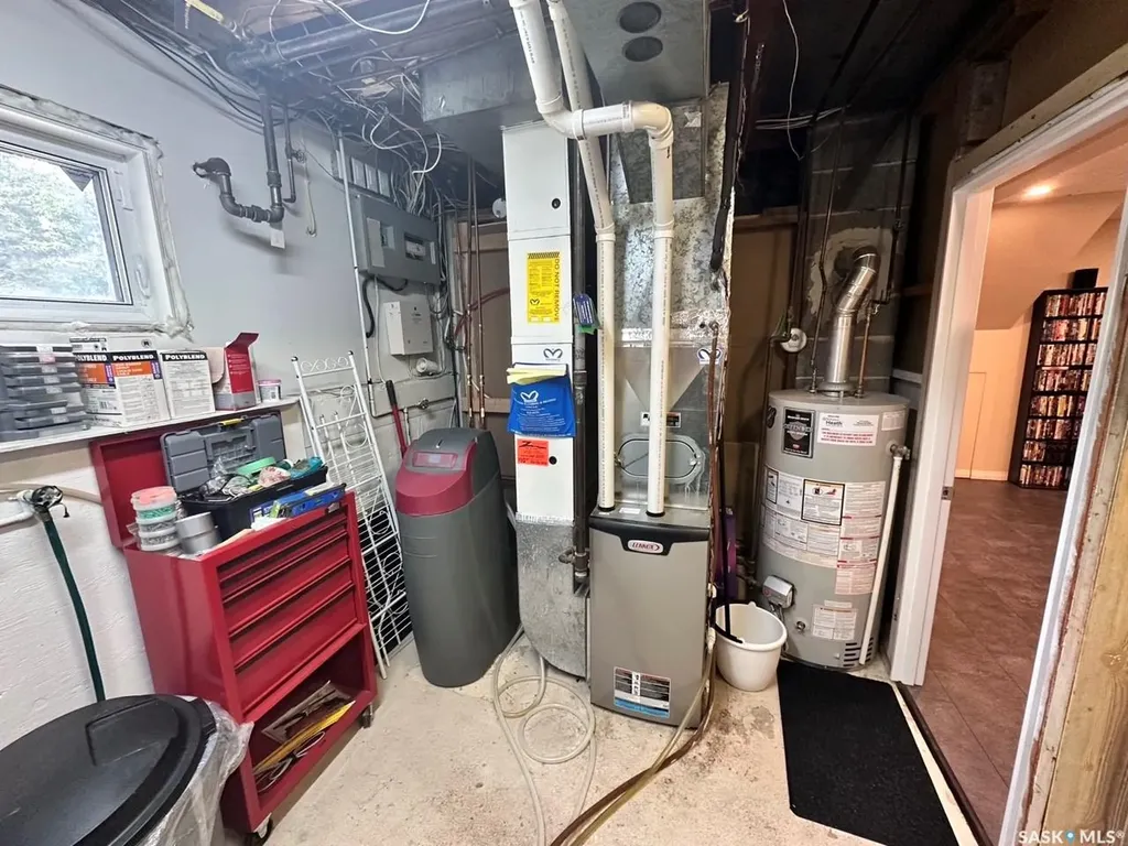 19 Sampson Place Regina SK S4R 4R5
