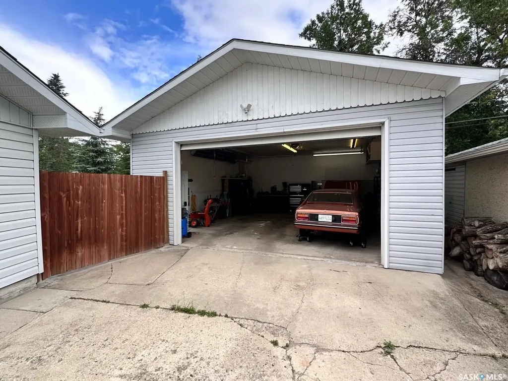 19 Sampson Place Regina SK S4R 4R5