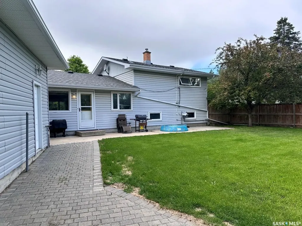 19 Sampson Place Regina SK S4R 4R5
