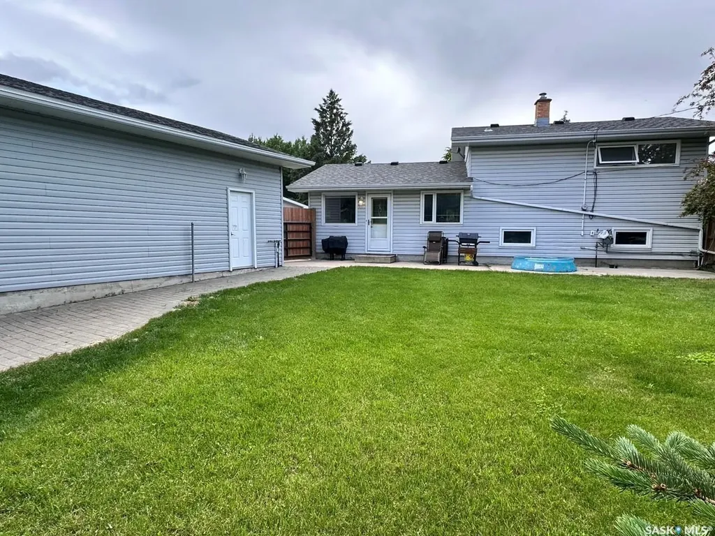 19 Sampson Place Regina SK S4R 4R5