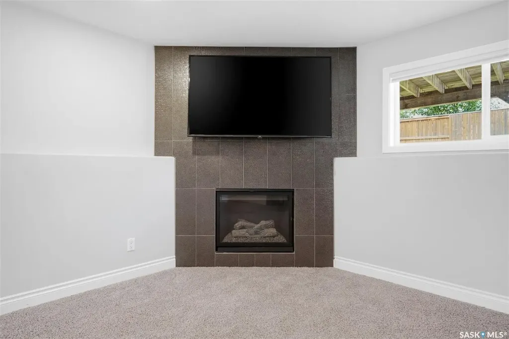 223 Trimble Lane Saskatoon SK S7W 0C9