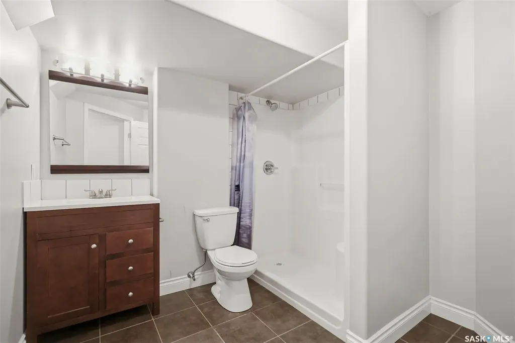 223 Trimble Lane Saskatoon SK S7W 0C9