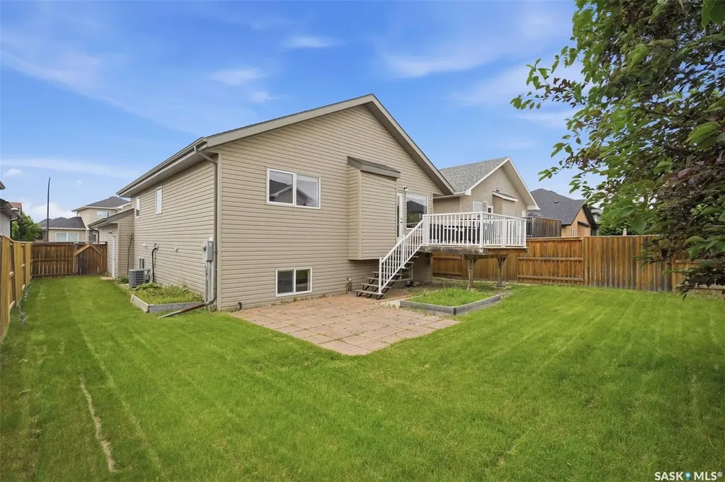 223 Trimble Lane Saskatoon SK S7W 0C9