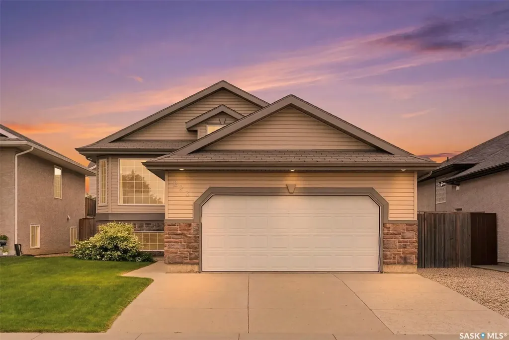 223 Trimble Lane Saskatoon SK S7W 0C9