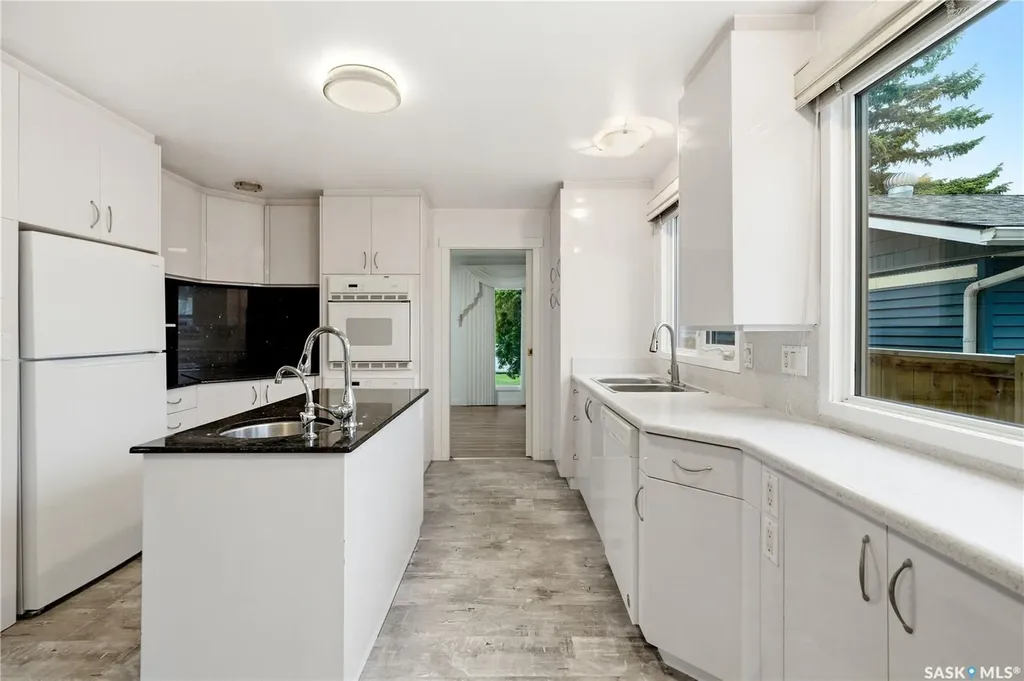 314 Anderson Crescent Saskatoon SK S7H 4A3