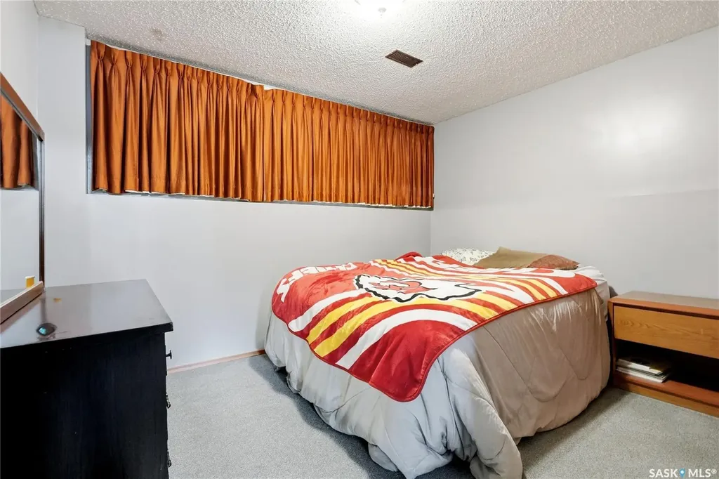 21 Bateman Crescent Saskatoon SK S7H 3C3