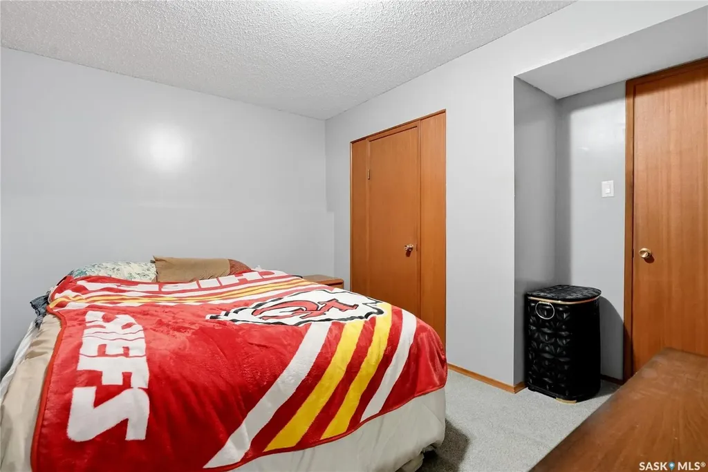 21 Bateman Crescent Saskatoon SK S7H 3C3