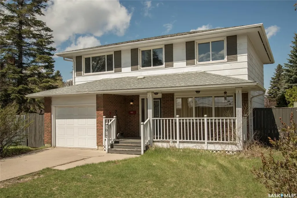 3017 Taylor Street E Saskatoon SK S7H 1X4